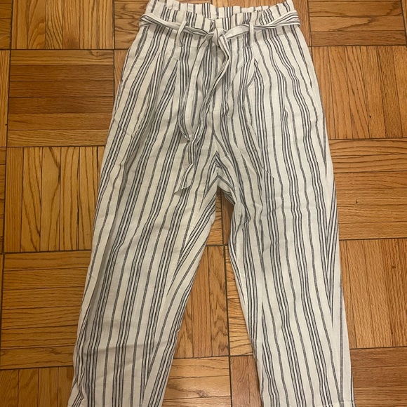 Madewell Linen-Cotton Paperbag Pants in Dark Baltic Stripe, Size 6 - Picture 3 of 5
